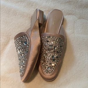 NWOT Rhinestone Aldo Slides